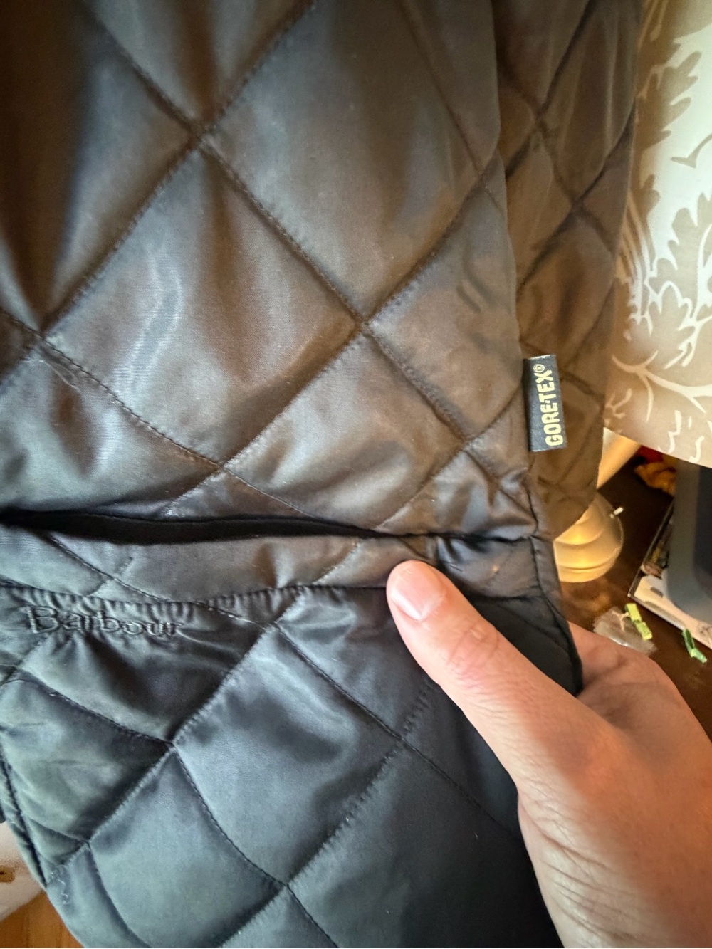 Barbour New Drigg Gore-Tex Quilted Jacket Men's XL Black Waterproof Coat - Picture 2 of 6